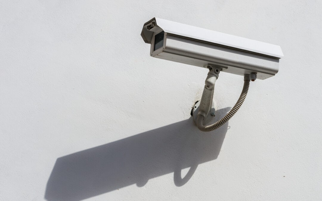 Sanción por disponer de cámaras que graban la calle